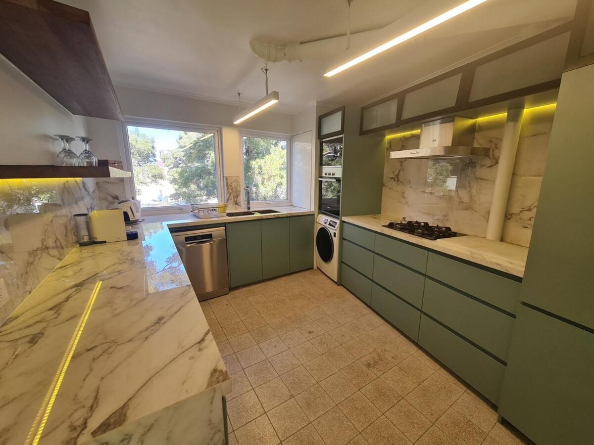 Oceana Suites Lastarria, En Cerro Santa Lucia ซานติอาโก ภายนอก รูปภาพ