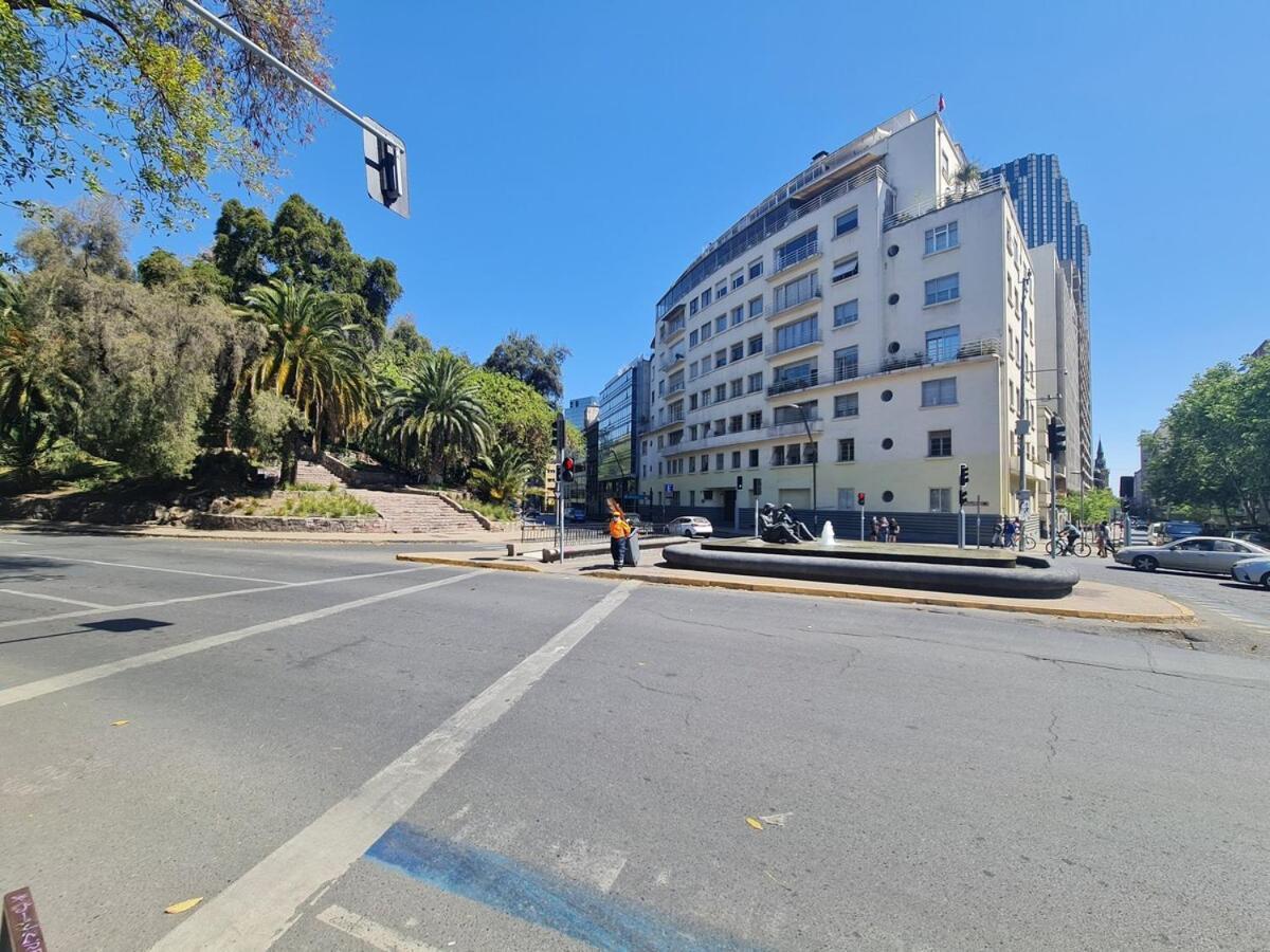 Oceana Suites Lastarria, En Cerro Santa Lucia ซานติอาโก ภายนอก รูปภาพ