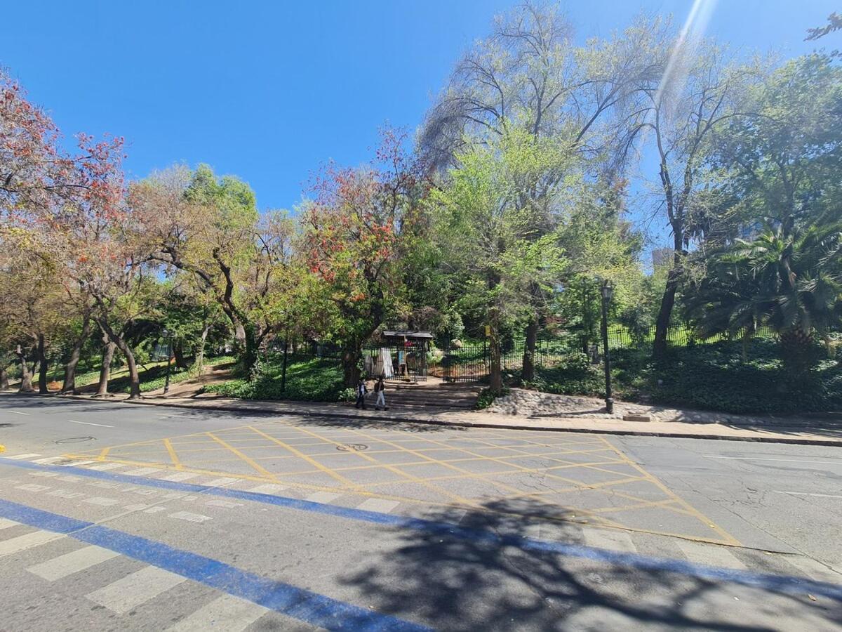 Oceana Suites Lastarria, En Cerro Santa Lucia ซานติอาโก ภายนอก รูปภาพ