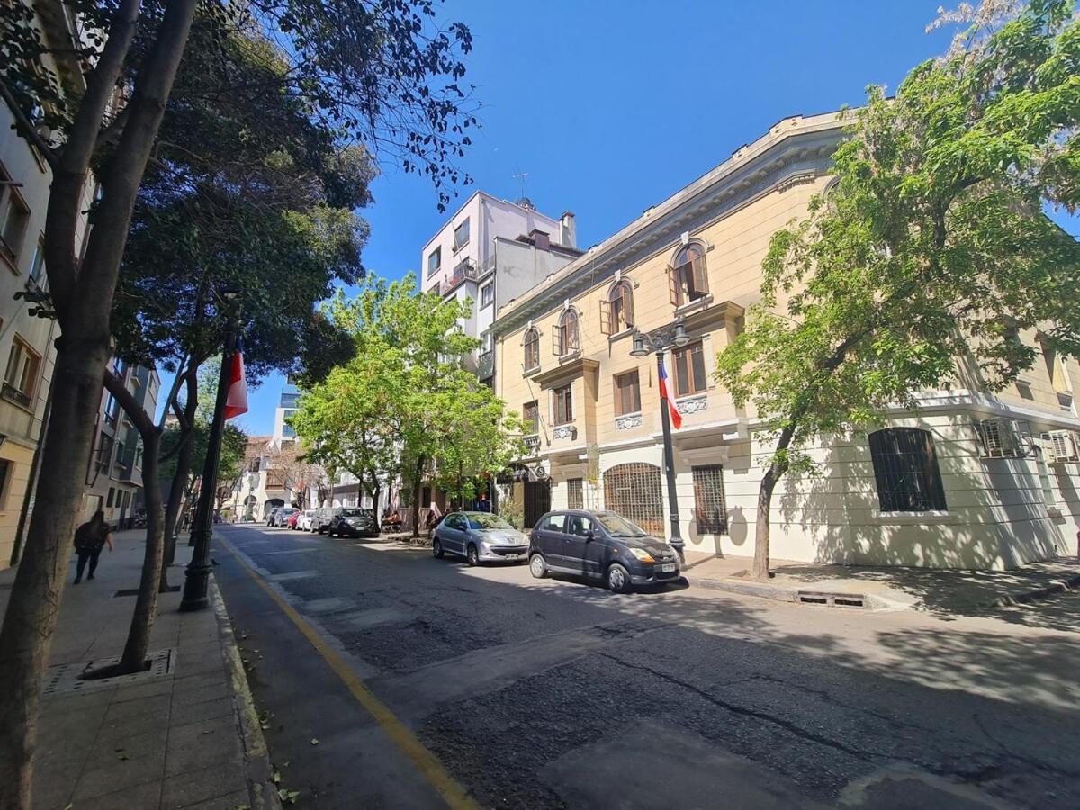 Oceana Suites Lastarria, En Cerro Santa Lucia ซานติอาโก ภายนอก รูปภาพ